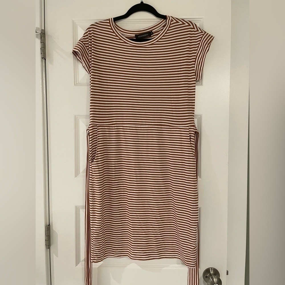 Merokeety striped brown/white dress with tie and pockets, size small